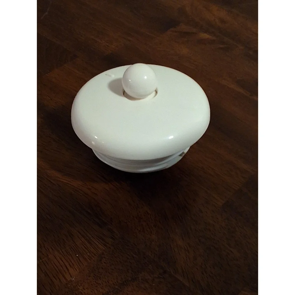 Vintage Copco White Thermal Coffee Carafe Pitcher 1 Quart Made In Woodridge, IL